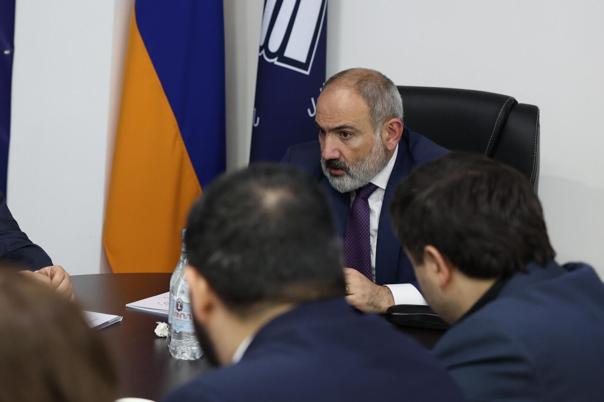 Заседание совета партии Гражданский договор под председательством председателя правления, премьер-министра Никола Пашиняна (13 ноября 2023). Еревaн - Sputnik Արմենիա, 1920, 13.11.2023