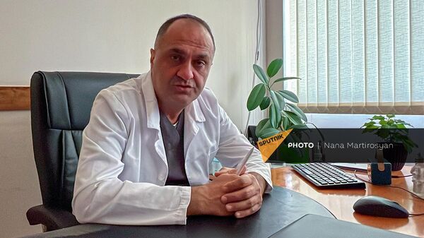 Заместитель директора Республиканского медцентра Армения по хирургической линии Ашот Кургинян - Sputnik Армения