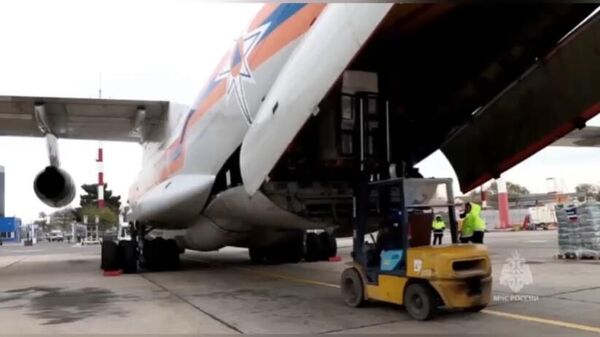 Борт МЧС России доставит 27 тонн гуманитарной помощи населению сектора Газа - Sputnik Արմենիա