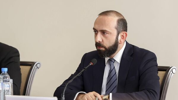 Министр иностранных дел Арарат Мирзоян встретился с послами Евросоюза и стран-членов ЕС, аккредитованными в РА (22 ноября 2023). Еревaн - Sputnik Армения