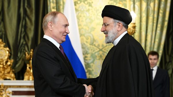  ՌԴ նախագահ Վլադիմիր Պուտինը Իրանի նախագահ Իբրահիմ Ռայիսիի հետ Մոսկվայում - Sputnik Արմենիա