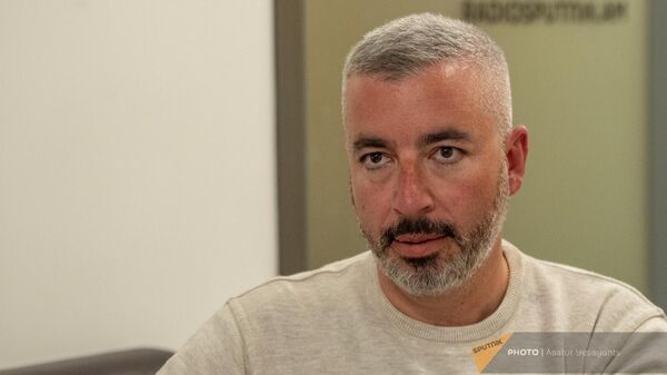 Политолог Мэнни Корсунский в гостях радио Sputnik - Sputnik Армения