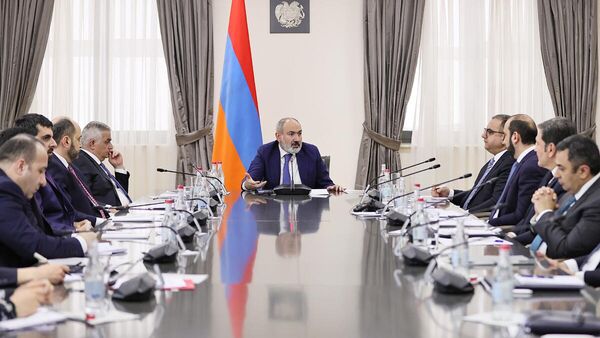 Премьер-министр Никол Пашинян посетил Министерство иностранных дел (8 января 2024). Еревaн - Sputnik Армения