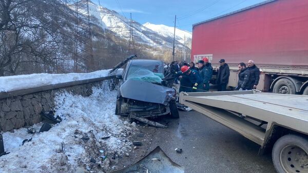 Дорожно-транспортное происшествие на дороге Каджаран - Капан (19 января 2024). Сюник - Sputnik Армения
