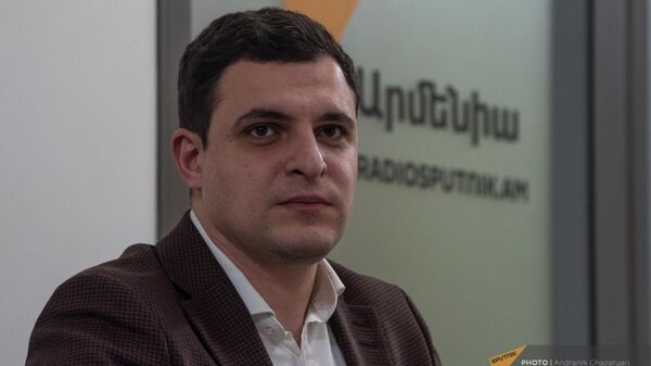 Политолог Сергей Мелконян в гостях радио Sputnik - Sputnik Армения