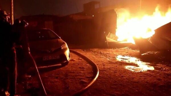 Взрыв и крупный пожар в столице Кении Найроби - Sputnik Армения