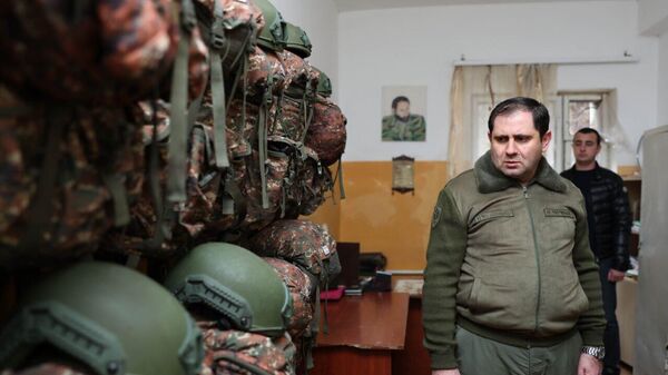 Министр обороны Сурен Папикян посетил одну из воинских частей республики - Sputnik Армения