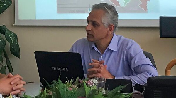 Иранский журналист и аналитик Маджид Карими во время лекции в Ереванском государственном университете (13 июня 2018). Еревaн - Sputnik Արմենիա