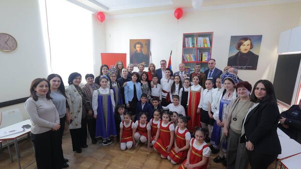 Церемония открытия Центра дополнительного образования Россотрудничества в Армении (20 февраля 2024). Кармиргюх - Sputnik Армения