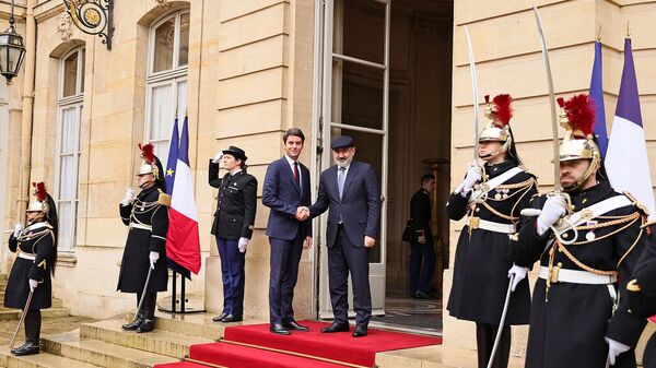 Встреча премьер-министров Армении и Франции Никола Пашиняна и Габриэля Аталя (22 февраля 2024). Париж - Sputnik Армения