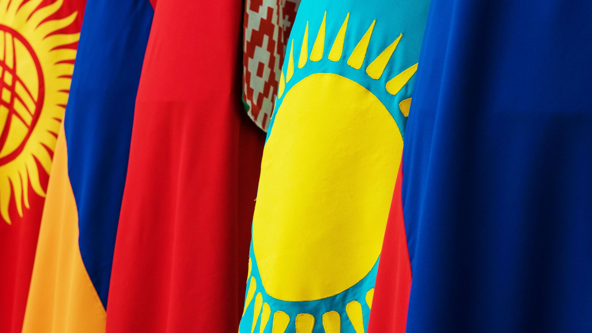 Флаги стран-участниц ЕАЭС - Sputnik Армения, 1920, 13.05.2021