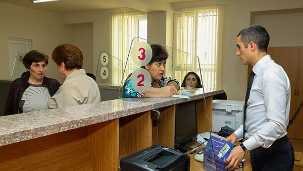 Центр обслуживания налогоплательщиков Котайкской территориальной налоговой инспекции - Sputnik Армения