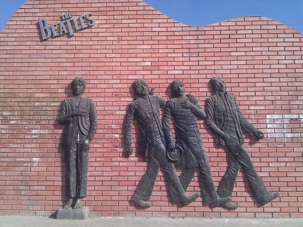 Памятник The Beatles в городе Улан-Батор, Монголия. - Sputnik Армения