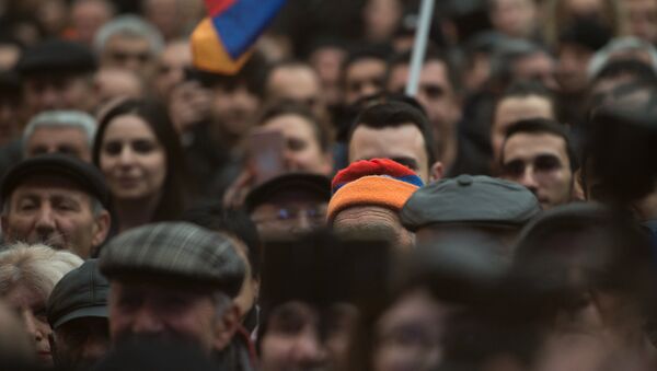 Во время акции Нет подорожанию - Sputnik Արմենիա