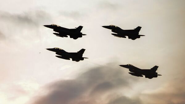 Истребители F16 турецких военно-воздушных сил. Архивное фото - Sputnik Армения