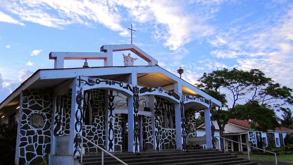 Римско-Католическая церковь в Ханга-Рoa на острове Святой Пасхи, Чили. - Sputnik Արմենիա