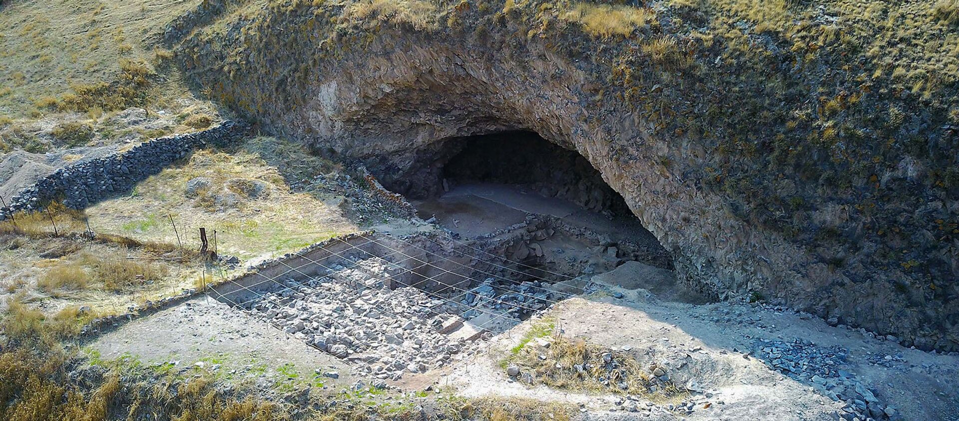 Археологические раскопки в пещере Агиту-3 - Sputnik Армения, 1920, 15.03.2021