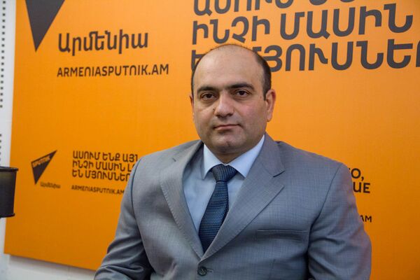Տնտեսական կապերի ապաշրջափակումը «թոզփչոցի» է. տնտեսագետը զգուշացնում է վտանգների մասին Տնտեսական կապերի ապաշրջափակումը «թոզփչոցի» է. տնտեսագետը զգուշացնում է վտանգների մասին - Sputnik Արմենիա