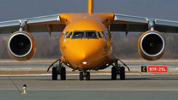 Самолет Ан-148-100В авиакомпании Саратовские авиалинии - Sputnik Армения