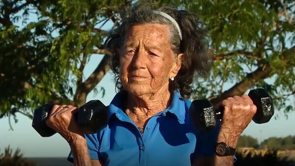 83-летняя бабушка готовится к покорению самой высокой вершины за пределами Азии - Sputnik Արմենիա