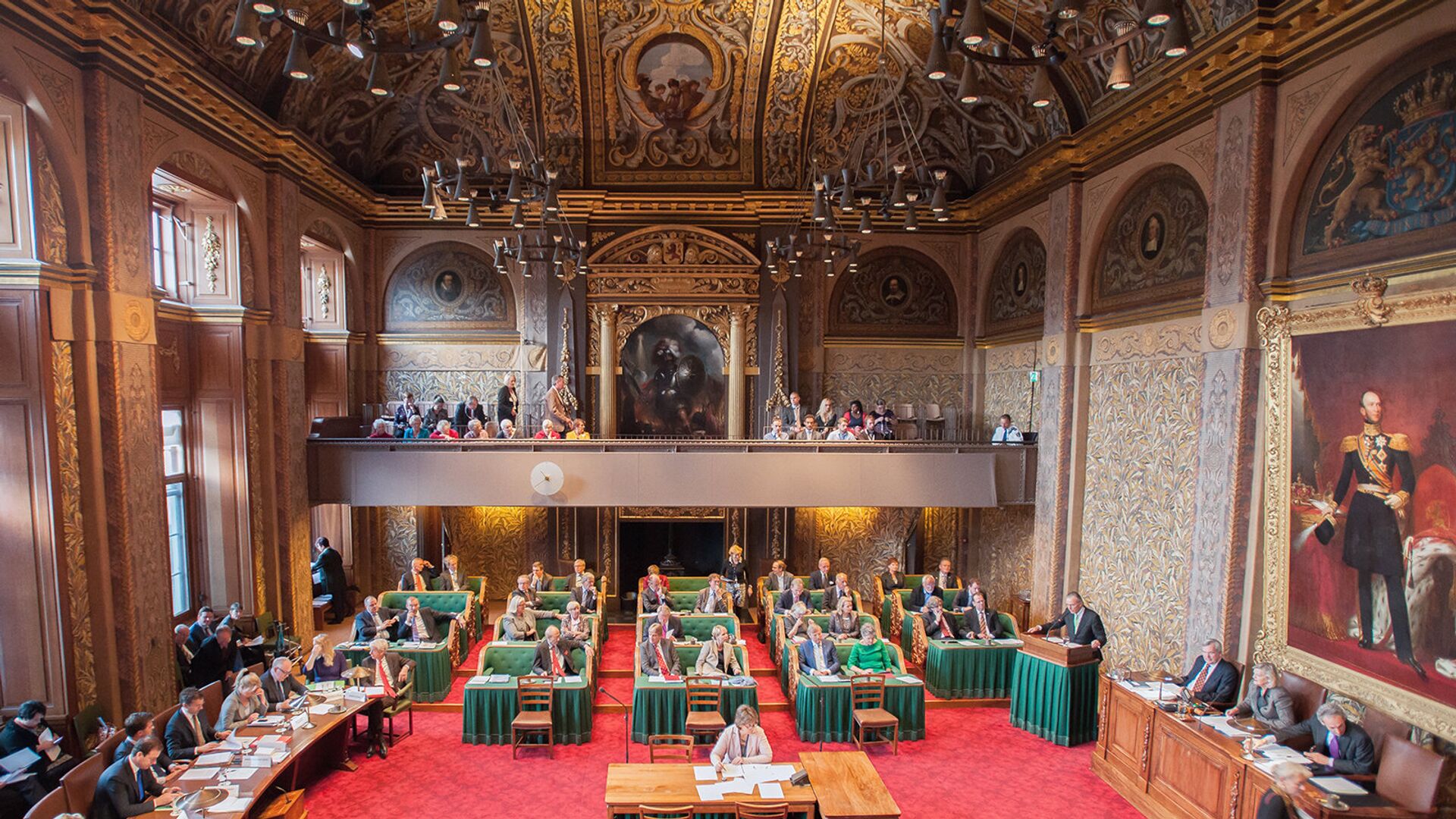 Политические слушания в Первой палате (Сенате) Генеральных штатах (Парламенте) Нидерландов (29 октября 2013). Гаага, Нидерланды - Sputnik Армения, 1920, 25.05.2021
