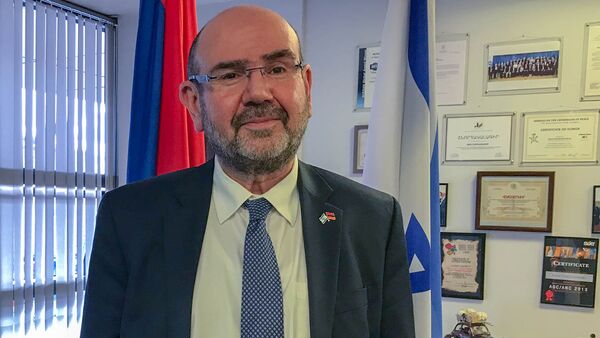 Чрезвычайный и Полномочный посол Израиля в Армении Элияху Иерушалми - Sputnik Армения