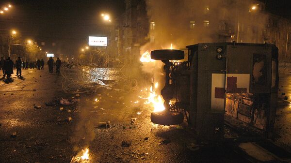 Беспорядки на улице Лусаворича 1 марта 2008 г. - Sputnik Армения