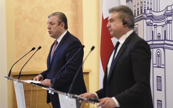 Брифинг премьер-министров Армении и Грузии Карена Карапетяна и Гиоргия Квирикашвили Брифинг премьер-министров Армении и Грузии Карена Карапетяна и Гиоргия Квирикашвили - Sputnik Армения