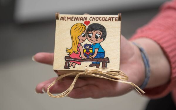 Армянский шоколад от компании Apricot - Sputnik Армения