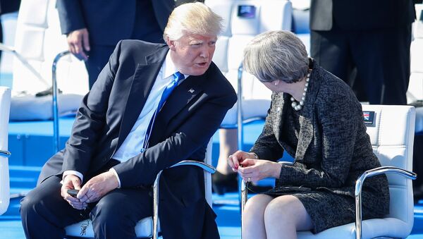 Президент США Дональд Трамп и премьер-министр Великобритании Тереза Мэй на полях саммита НАТО (25 мая 2017). Брюссель, Бельгия - Sputnik Армения