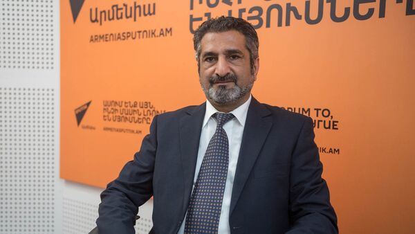 Президент ՕՕ Центр защиты прав армянских предпринимателей и потребителей Артур Атоян - Sputnik Արմենիա