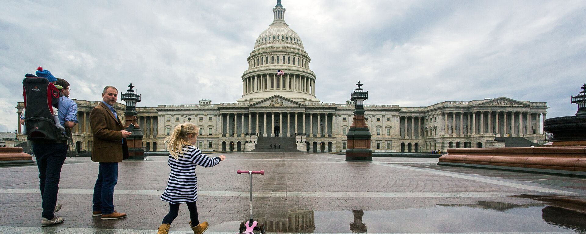 Здание Конгресса США на Капитолийском холме в Вашингтоне. - Sputnik Արմենիա, 1920, 15.04.2021