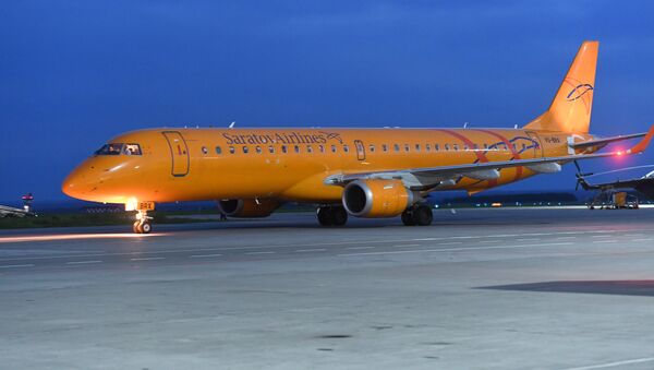 Самолет Embraer 195 авиакомпании Саратовские авиалинии - Sputnik Արմենիա