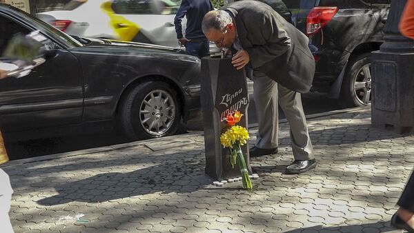 В Ереване вспоминают жертв апрельской войны в Карабахе - Sputnik Армения
