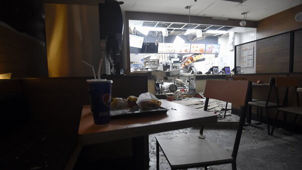 Взрыв в ресторане Бургер кинг в Ереване - Sputnik Армения