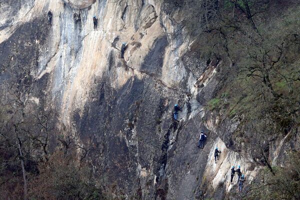 Аттракцион Via Ferrata в экстрим парке Yell Аттракцион Via Ferrata в экстрим парке Yell - Sputnik Армения
