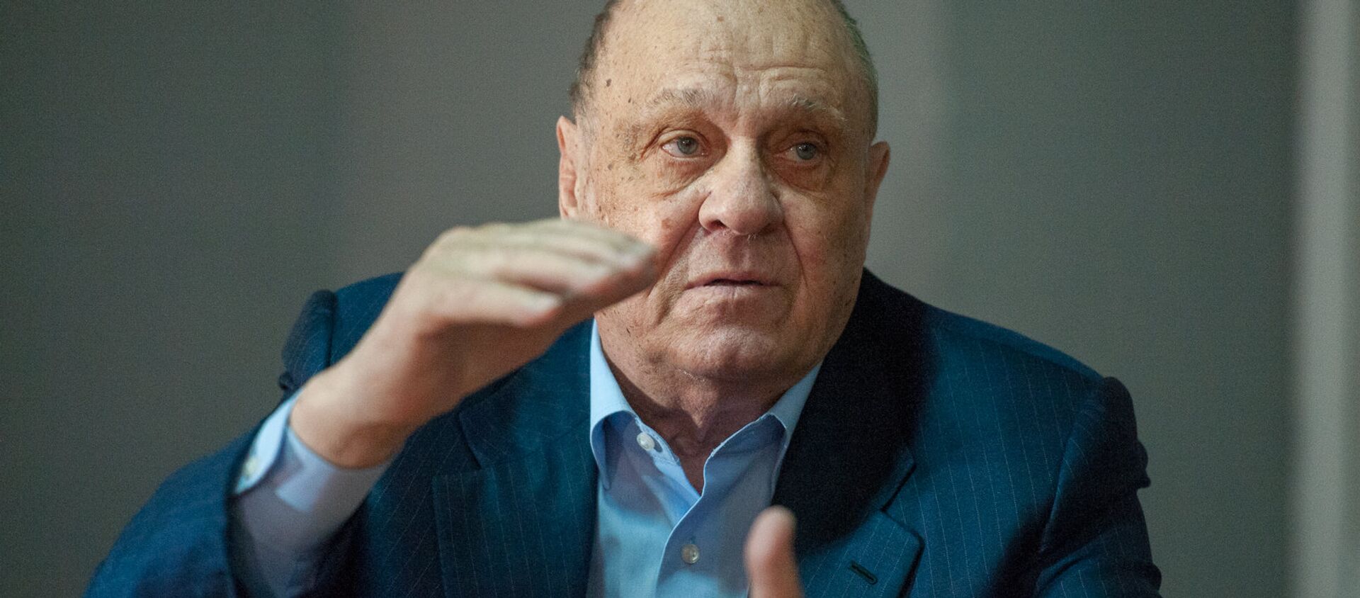 Режиссер, актер Владимир Меньшов выступает с мастер-классом в Ереванском институте театра и кино (4 апреля 2018). Ереван - Sputnik Армения, 1920, 04.04.2018