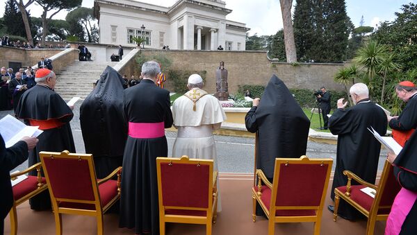 Церемония освящения памятника Нарекаци в Ватикане (5 апреля 2018) - Sputnik Արմենիա
