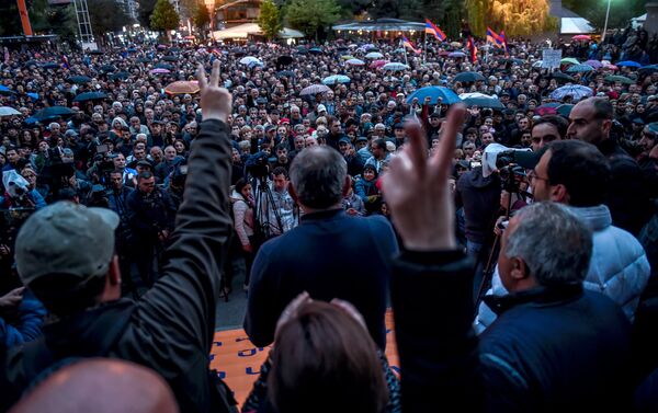 Акции протеста Мой Шаг (13 апреля 2018). Площадь Свободы, Ереван - Sputnik Армения