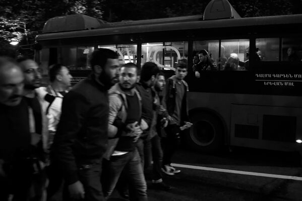 Акция протеста Мой Шаг (13 апреля 2018). Проспект Маштоца, Ереван Акция протеста Мой Шаг (13 апреля 2018). Проспект Маштоца, Ереван - Sputnik Армения
