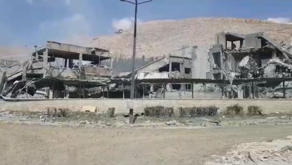 Подвергшийся ракетному удару исследовательский центр Барза в Дамаске - Sputnik Արմենիա