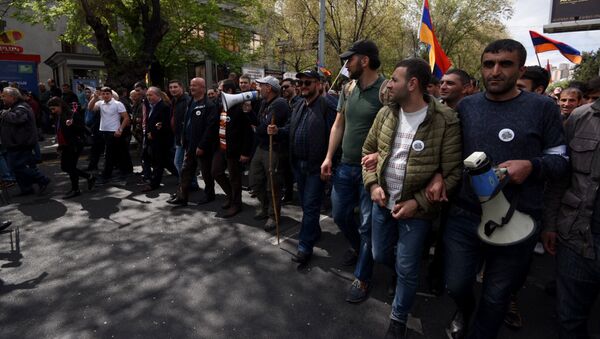 Шествие оппозиции в центре Еревана - Sputnik Армения