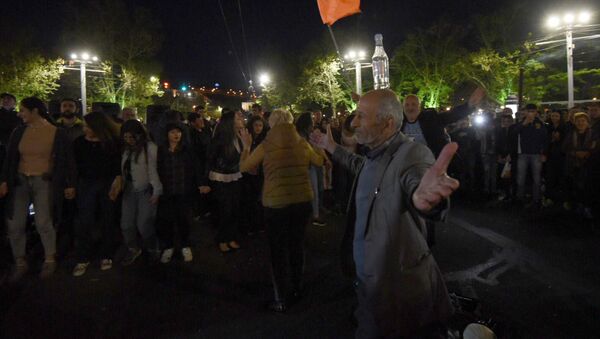 Акция протеста на пл. Франции в Ереване - Sputnik Армения