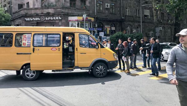 Перекресток улиц Амиряна и Закяна (22 апреля 2018). Ереван - Sputnik Армения