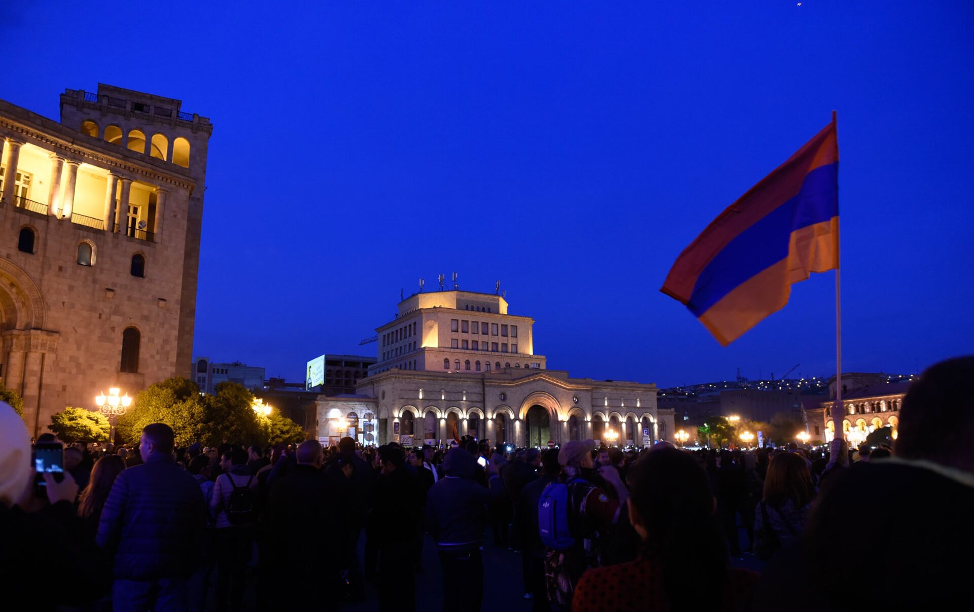 В ереване пройдет. Армения Ереван площадь Республики.