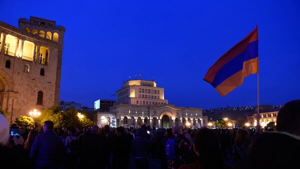 Митинг оппозиции на плошади Республики (22 апреля 2018). Ереван - Sputnik Արմենիա