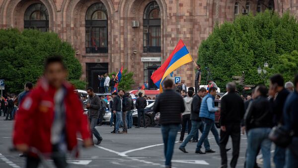 Площадь Республики после митинга (29 апреля 2018). Еревaн - Sputnik Արմենիա