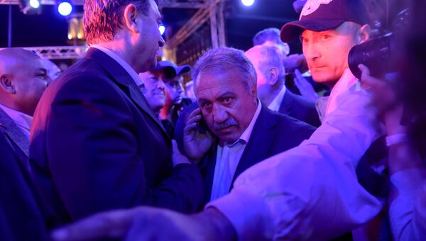 Сасун Микаелян на митинге на площади Республики после специального заседания парламента (1 мая 2018). Еревaн - Sputnik Արմենիա