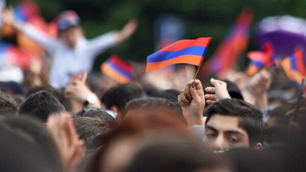 Площадь Республики после выбора Никола Пашиняна премьер-министром Армении (8 мая 2018). Еревaн - Sputnik Արմենիա