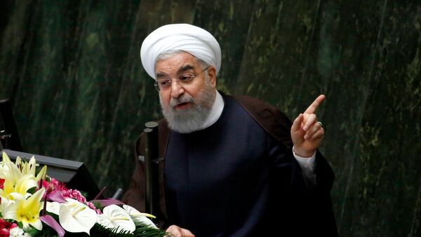 Президент Ирана Хасан Роухани на парламентской сессии (15 августа 2017). Тегеран - Sputnik Արմենիա